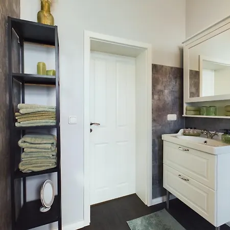 Apartamento Otterslebengartenblick37 - Küche&garten, Bis Zu 3 Personen *